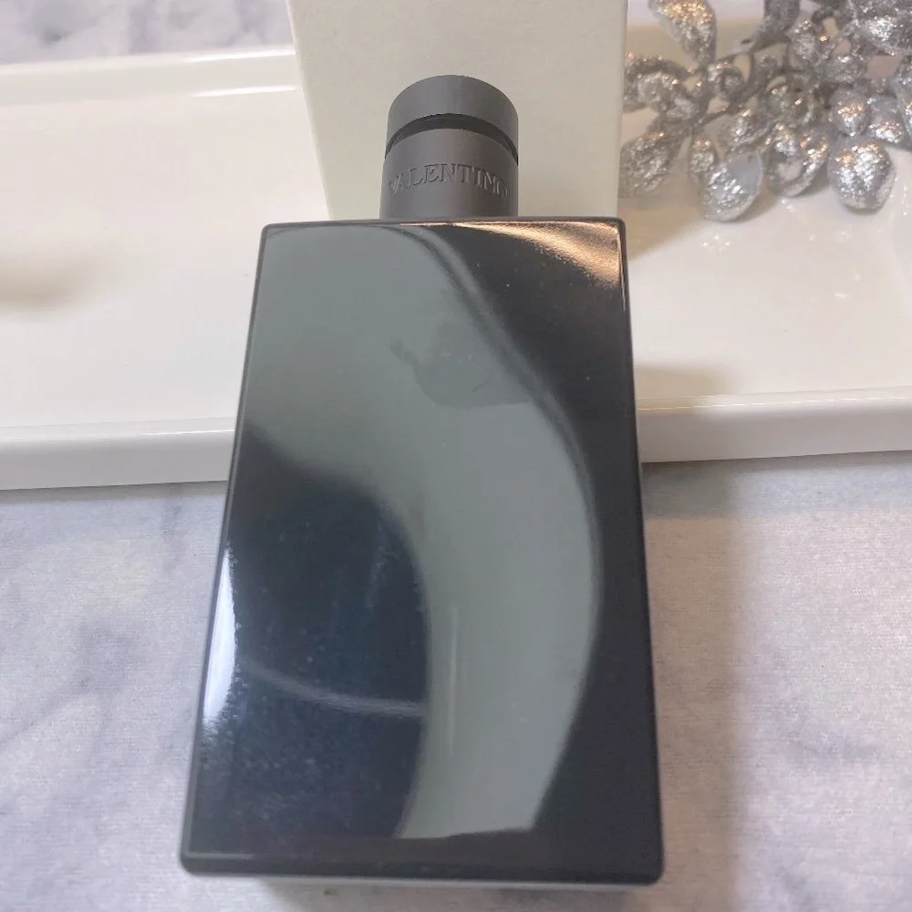 Valentino Uomo Born In Roma Shower Gel,Modern Aromatic-Full100ml,3.4oz-BOXED-NEW